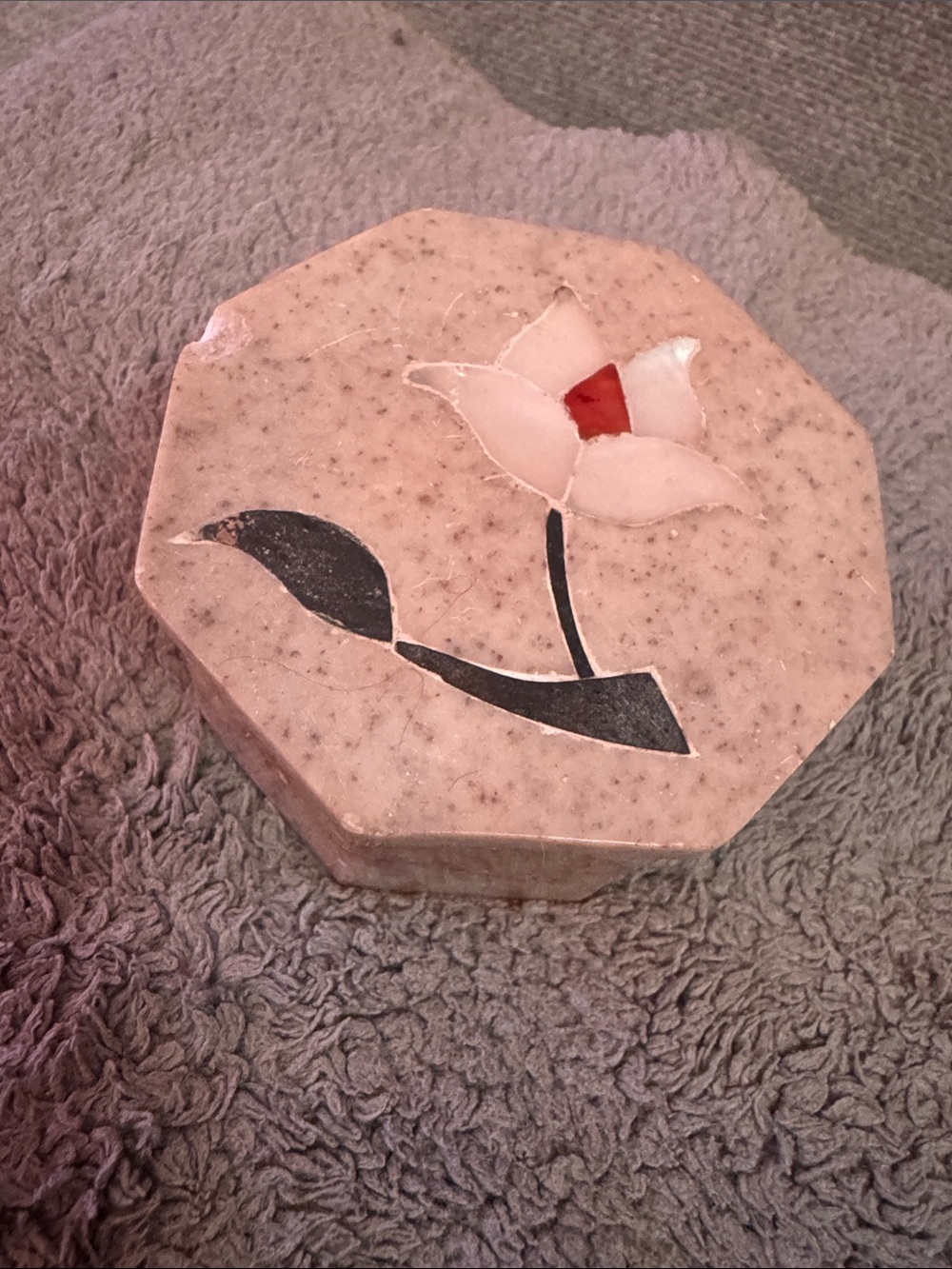 Octagonal Hand Made Marble Ring Box with Inlaid Flower